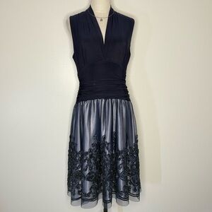 Elegant Black and Gray Sleeveless Dress